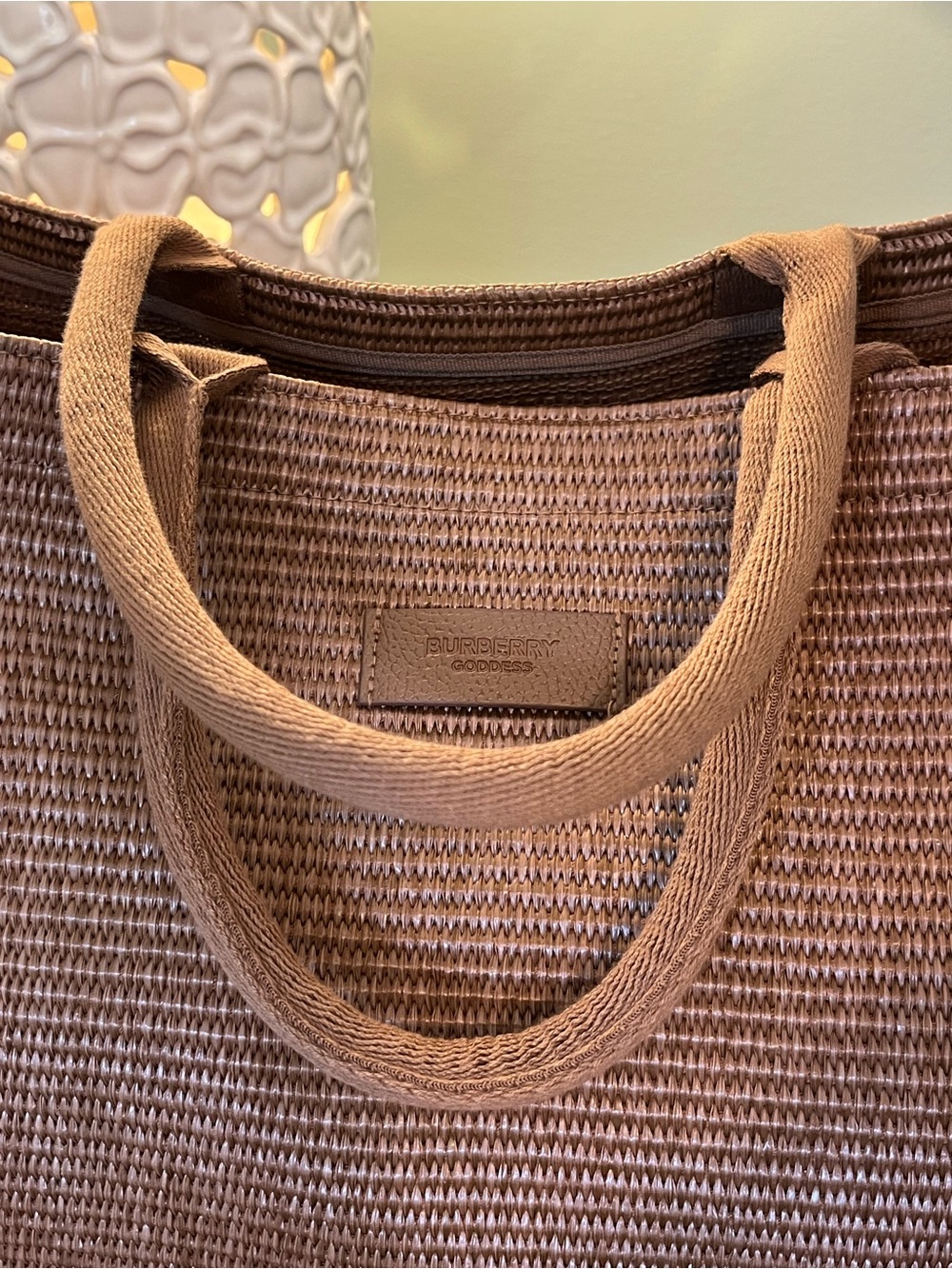 Burberry Large Woven Tote Bag in Light Brown - Picture 3 of 8